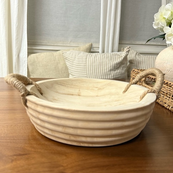 Rustic Cream Wooden Serving Bowl - Picture 3 of 9
